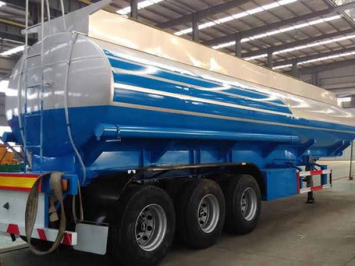 Chuyên bán Xitec chở Xăng Dầu , Xe Nhập Nguyên Chiếc‎ từ Hàn Quốc