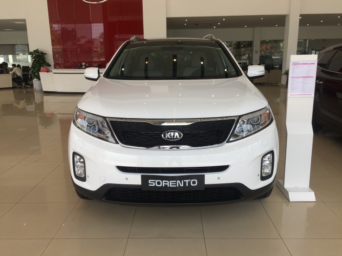 Bán xe Kia Sorento 2.4GATH chỉ từ 185 triệu, trả trước 85%. Đủ màu giao xe ngay