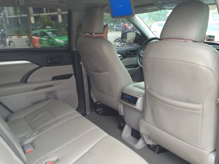 Toyota Highlander 2.7Le Xanh Nhạt 2014 Xe Chạy 30000 Km,