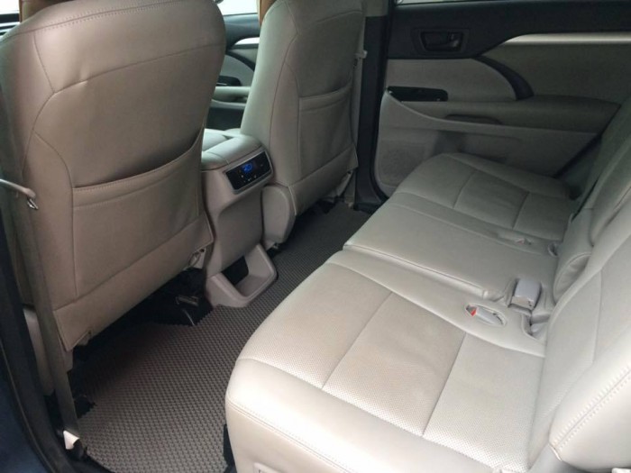 Toyota Highlander 2.7Le Xanh Nhạt 2014 Xe Chạy 30000 Km,