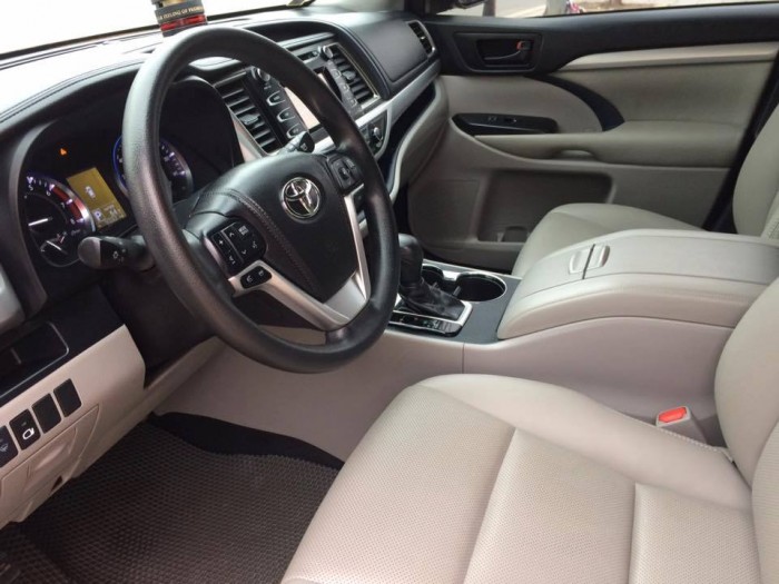Toyota Highlander 2.7Le Xanh Nhạt 2014 Xe Chạy 30000 Km,