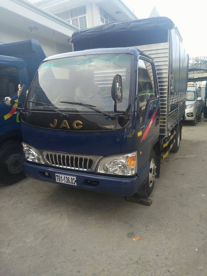 Xe tải Jac 2t4 đẹp lung linh, trả góp cao