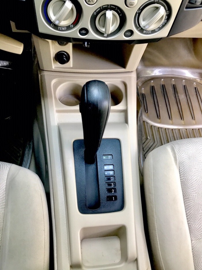 Bán Ford Everest máy dầu số tự động màu đẹp xe 2008 cực chất