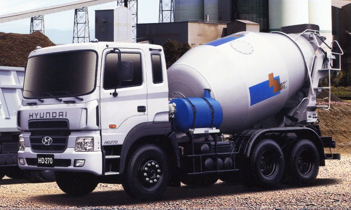 Bán trả góp Xe trộn bê tông Hyundai HD270-7 Khối nhập khẩu 2016. Giá rẻ nhất