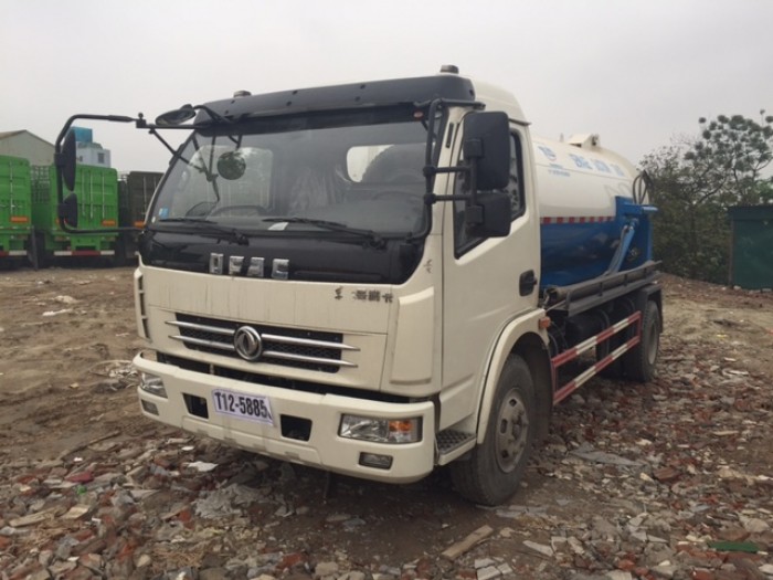 Xe hút chất thải DongFeng nhập khẩu.  dung tích 6 khối
