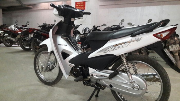 Bán xe wave a màu trắng