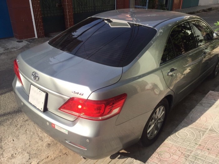 Bán TOYOTA CAMRY 2.4G sản xuất 2010, màu xám xe chính chủ