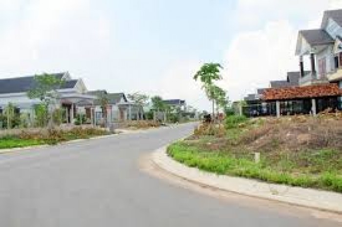 Đất Bà Hom, Bình Chánh Đại Học Tân Tạo gần Tên Lửa