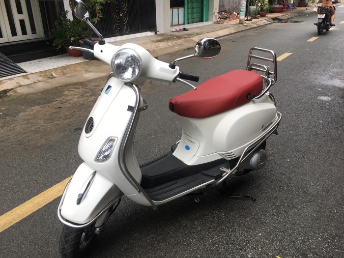 Vespa LX Ý 150 208, chính chủ, it đi, dán keo