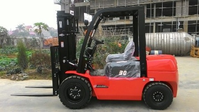 Bán xe nâng tại Đà Nẵng, bán xe chuyên dụng xe xây dựng