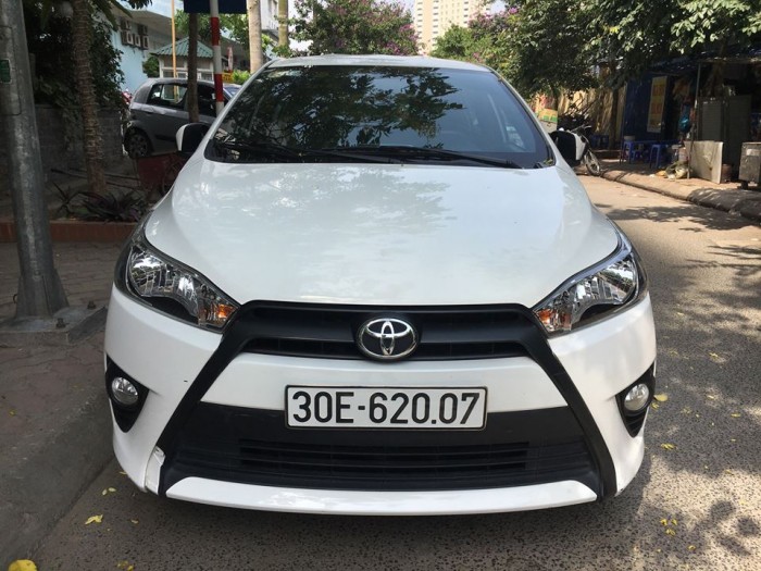 Bán xe Toyota Yaris E 1.3 AT đời 2015, màu trắng, nhập khẩu, 545 triệu