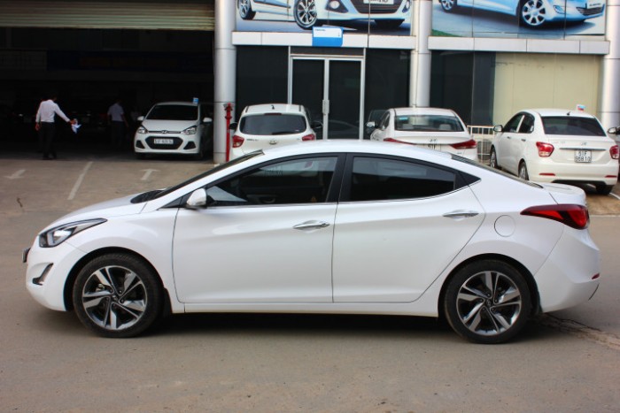 Bán Hyundai Elantra GLS 1.6AT 2014 nhập khẩu nguyên chiếc bstp