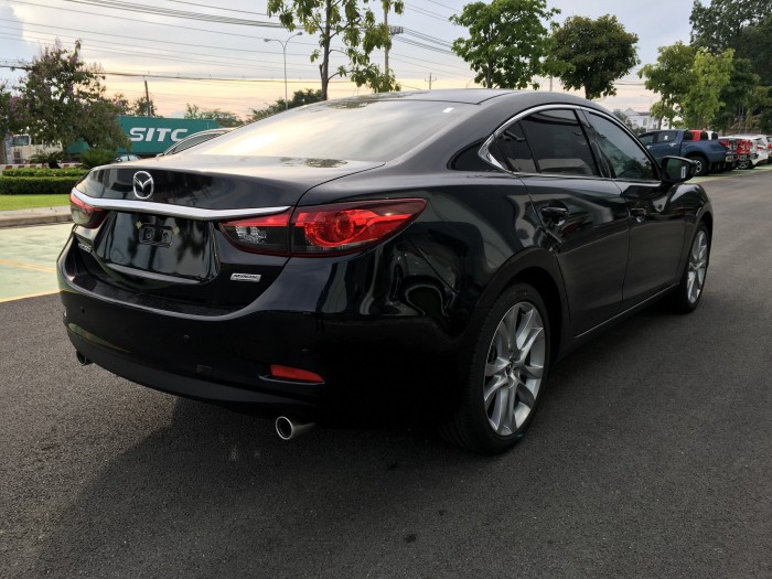 Mazda 6 F/L 2017 Ưu Đãi Cực Khủng Trong Tháng 6