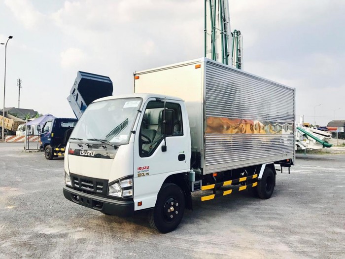ISUZU QKR55H - thùng kín 1 tấn 9. Giá tốt nhất miền Nam