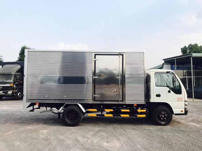 ISUZU QKR55H - thùng kín 1 tấn 9. Giá tốt nhất miền Nam