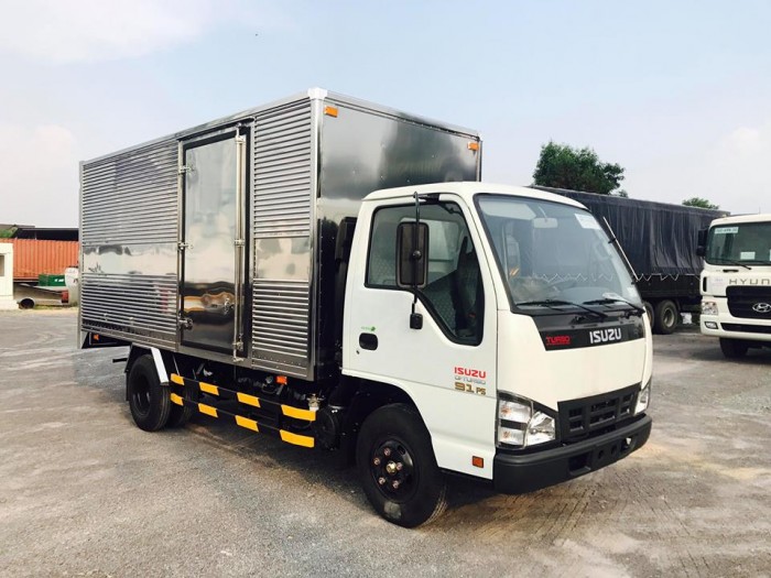 ISUZU QKR55H - thùng kín 1 tấn 9. Giá tốt nhất miền Nam