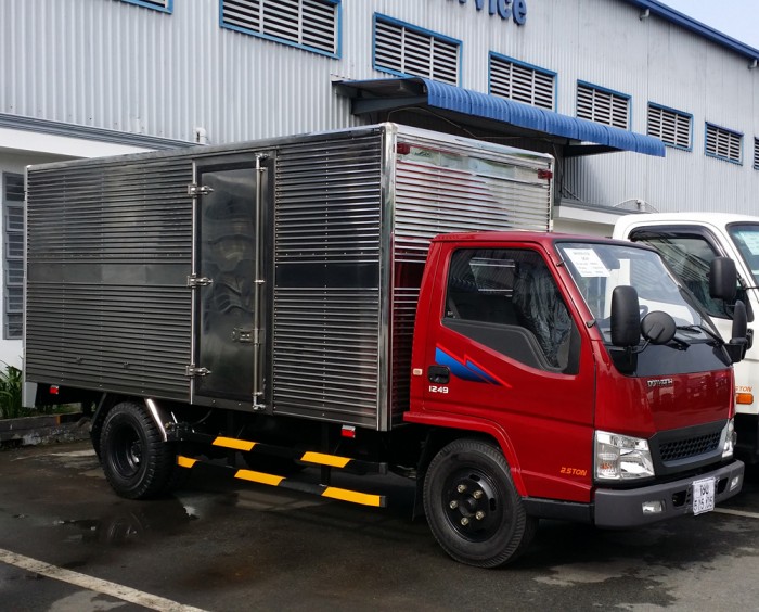 Xe tải 2,4 tấn - xe iz49 2,4 tấn giá rẻ - xe Hyundai iz49 2,4 tấn vào thành phố - mua xe trả góp