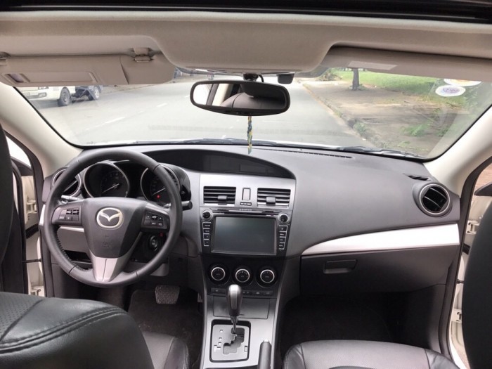 HOT màu trắng - Mazda 3 đời 2012 ĐẸP HIẾM THẤY