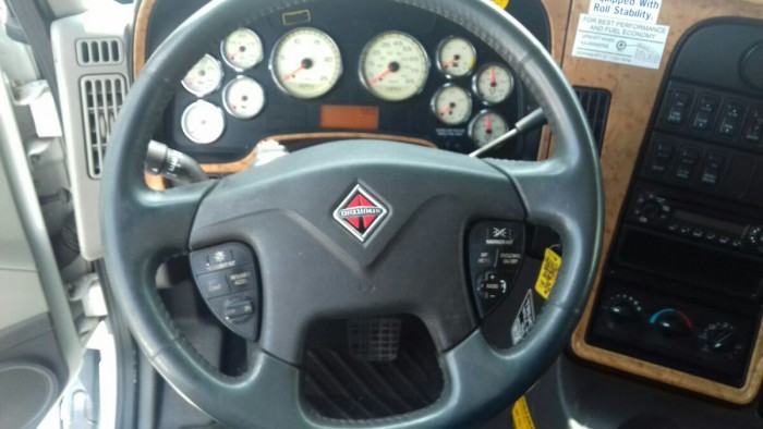 Đầu Kéo Hoàng Huy, Động cơ MaxxForce