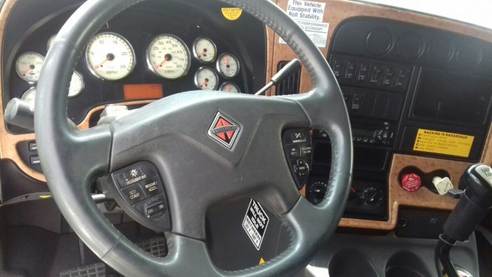 Đầu Kéo Hoàng Huy, Động cơ MaxxForce