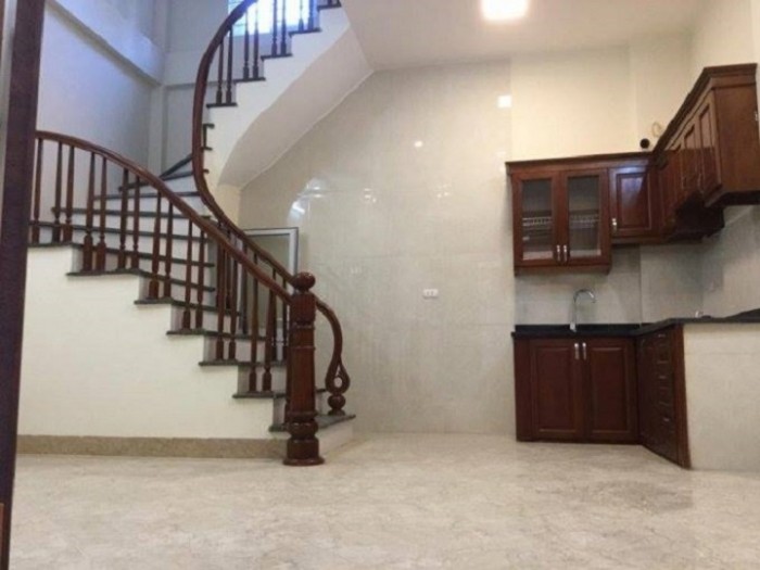 Bán Nhà số 35 ngõ 68 Triều Khúc 42m2. Xây mới. giá 2,45 tỷ