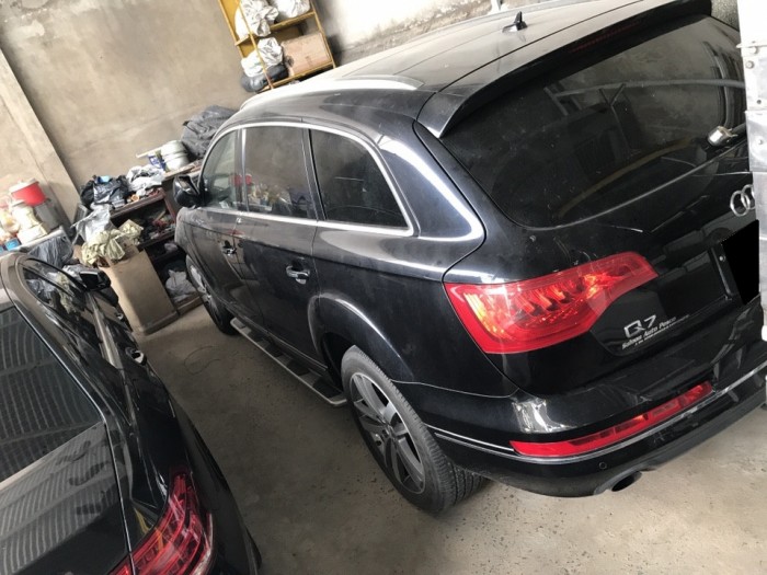 Cần bán xe Audi Q7 2012 màu đen nhập khẩu Đức
