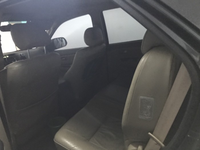 Cần bán xe Fortuner 2014 số tự động màu đen