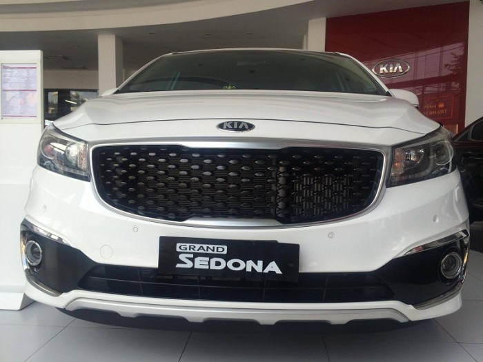 Kia Sedona 7 chỗ