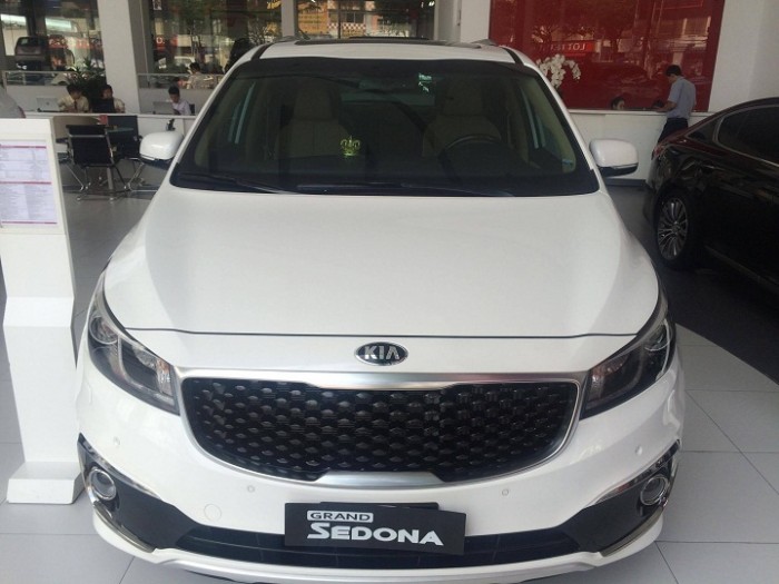 Kia Sedona 7 chỗ
