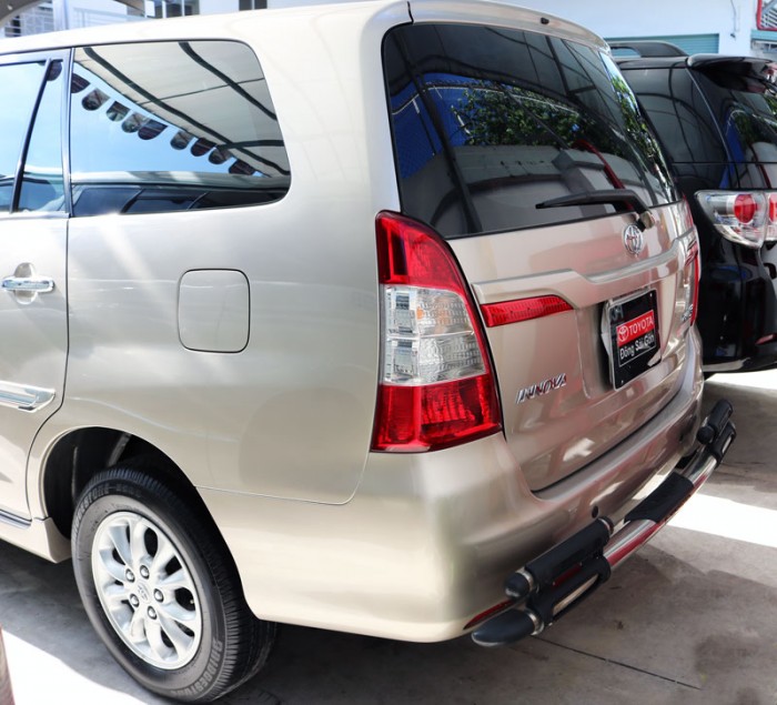 Cần bán Toyota InnovaG 2015 số tự động, hỗ trợ vay 70% lãi suất ưu đãi