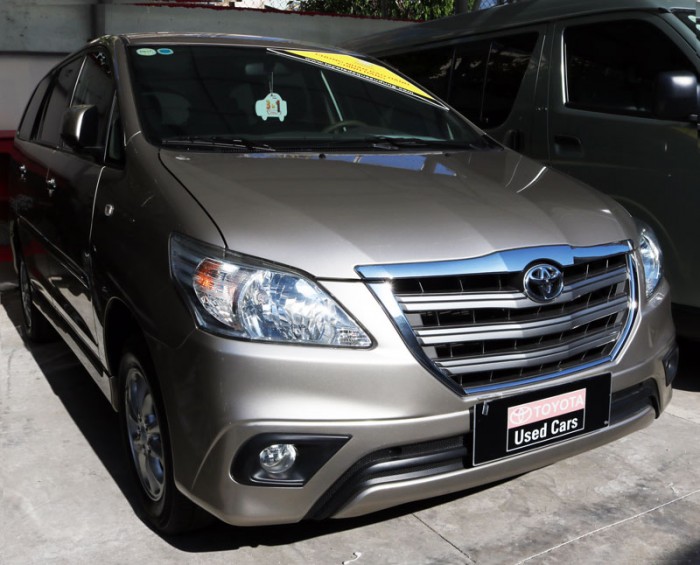 Cần bán Toyota InnovaG 2015 số tự động, hỗ trợ vay 70% lãi suất ưu đãi