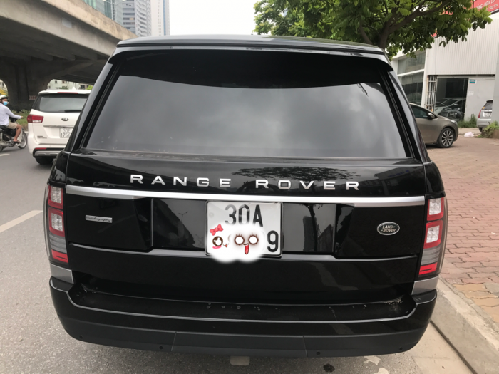 Bán Range Rover LWB màu đen model 2015 đăng ký 2016 bản 5 chỗ,xe đẹp biển siêu VIP
