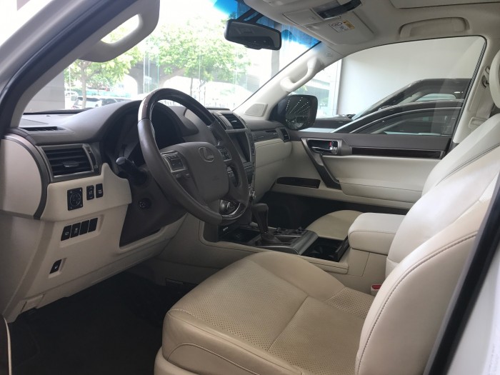 Bán Lexus Gx460 màu trắng sản xuất 2016 đắng ký 2016 bản đủ xe đẹp