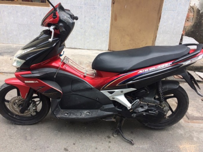 Honda Airblade màu đỏ bstp, nguyên zin,