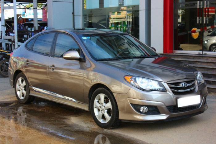 Bán Hyundai avante 1.6AT 2013 màu nâu cực chất