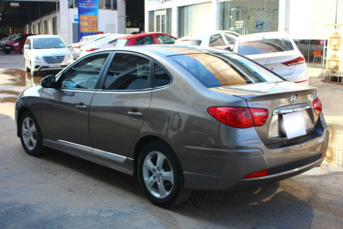 Bán Hyundai avante 1.6AT 2013 màu nâu cực chất