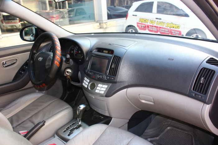 Bán Hyundai avante 1.6AT 2013 màu nâu cực chất