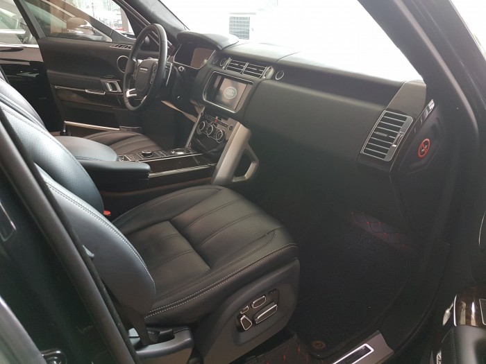 Cần bán LandRover Range Rover Autobiography LWB sản xuất 2014, màu đen, đăng ký 2016.