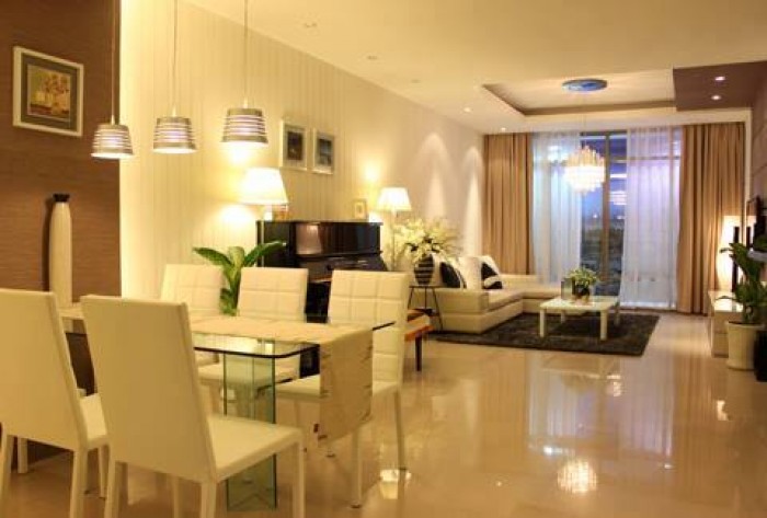 Cần bán nhà phân lô ô tô 4 tầng Phố Thái Hà, Đống Đa, Hà Nội.