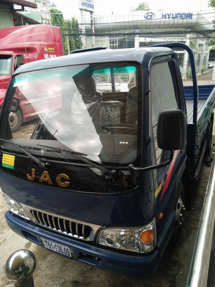 Xe Jac 2t4, thùng lửng, màu xanh, trả góp 80%, đời 2017, máy lạnh