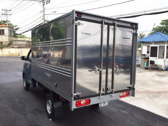 Xe tải 990kg chạy trong thành phố, nhỏ gọn, tiết kiệm với 40 triệu đồng