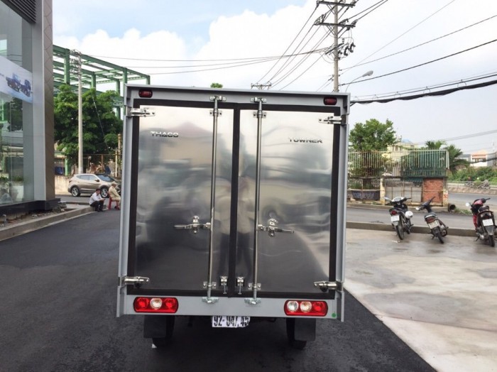 Xe tải 990kg chạy trong thành phố, nhỏ gọn, tiết kiệm với 40 triệu đồng