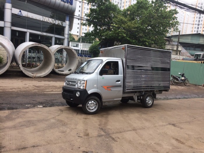 Xe tải DongBen 780 kg thùng dài 2m5 động cơ mỹ trả góp siêu thấp
