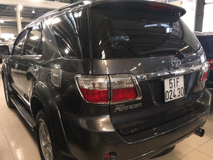 Bán Toyata Fortuner 2.5G màu xám sx 2010
