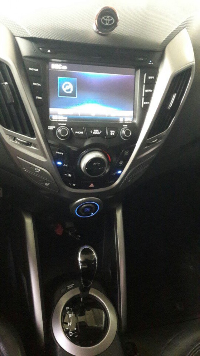 Bán Hyundai Veloster GDI 1.6AT 2011 bstp màu đỏ