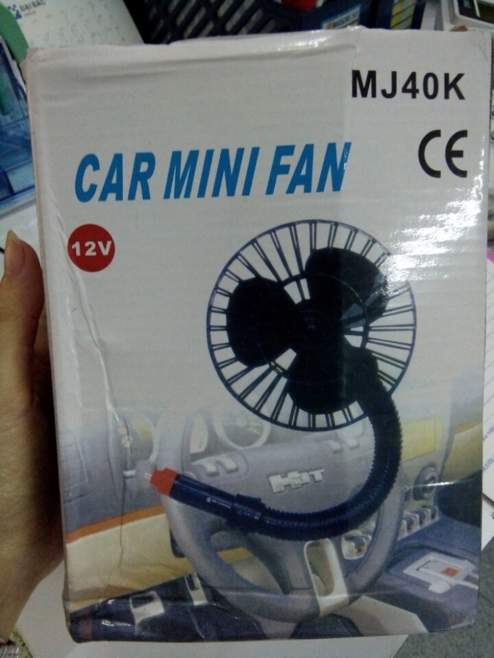 Quạt gió mini cho xe hơi sử dụng nguồn 12V