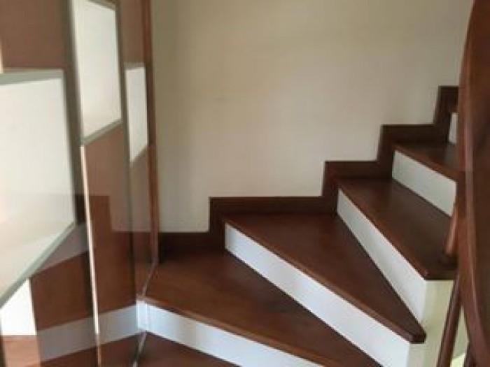 Nhà Mới Tinh hai mặt thoáng phố Đội Cấn Ba Đình 36 m2 x 5 tầng , Chỉ 2,8 tỉ !!!