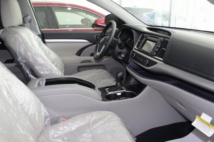 Toyota highlander le sản xuất 2016 nhập mỹ