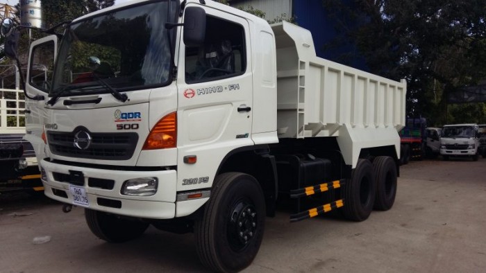 xe tải hino 3.5 tấn, 4.5 tấn, 6.2 tấn, 8.4 tấn, 15 tấn giá tốt nhất thị trường