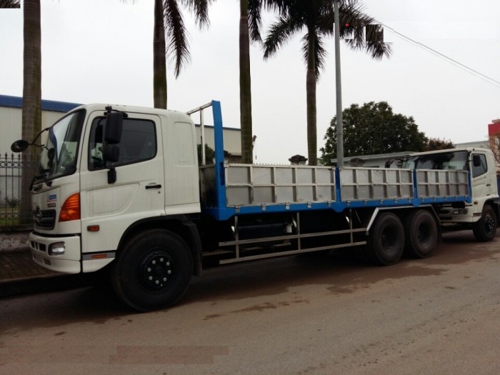 Xe tải hino 24 tấn giá rẻ, chất lượng tốt